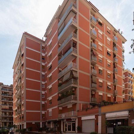 Joivy Delightful 3-Bed Flat With Balcony Apartment Rome Luaran gambar