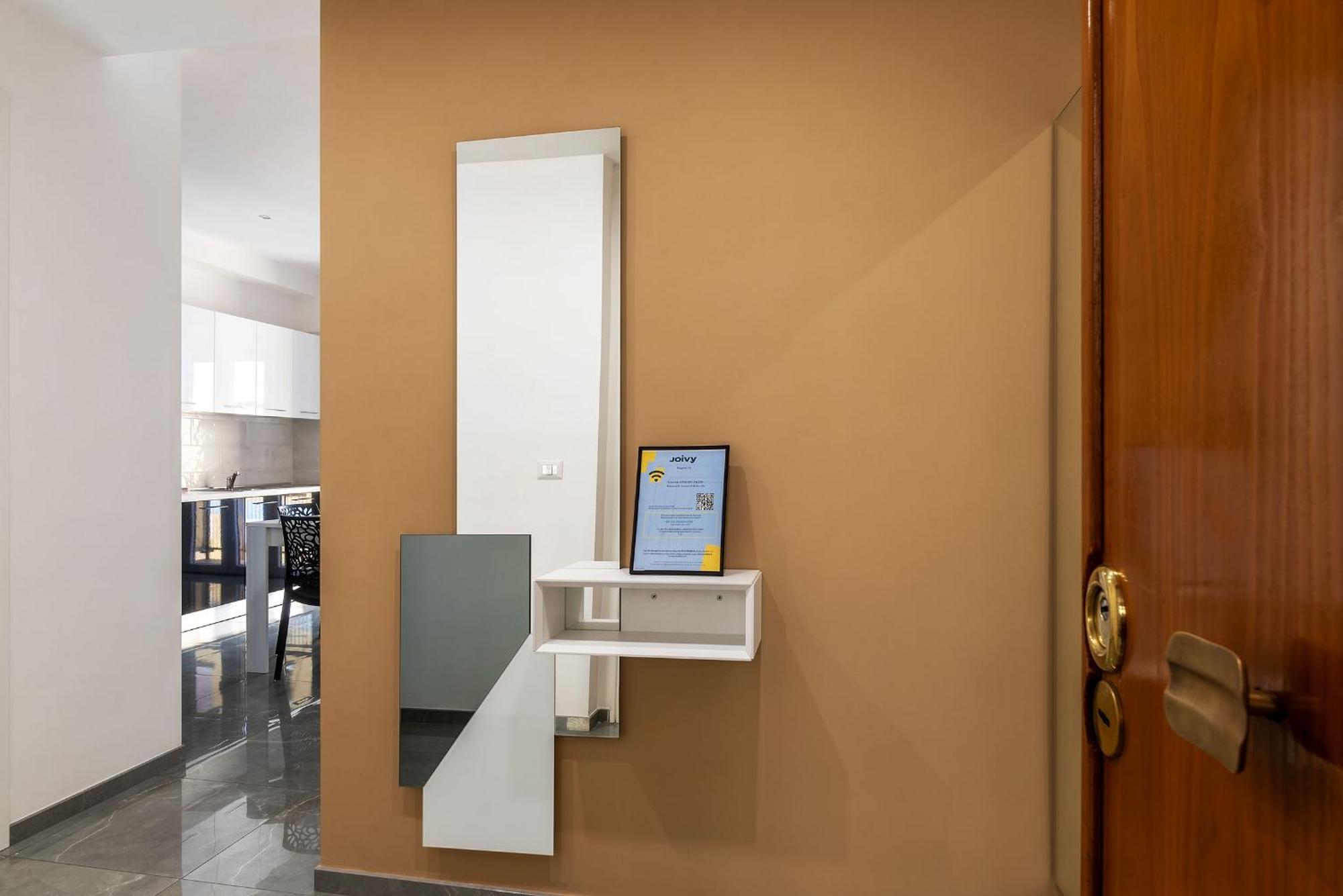Joivy Delightful 3-Bed Flat With Balcony Apartment Rome Luaran gambar
