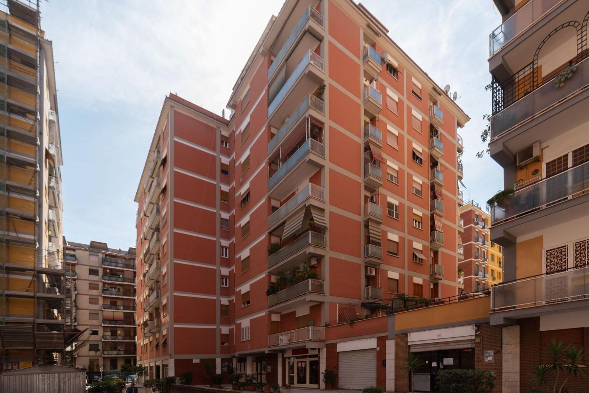 Joivy Delightful 3-Bed Flat With Balcony Apartment Rome Luaran gambar